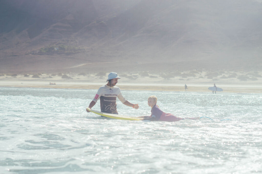 Lanzasurf Surf & Yoga Camps - Beginner a Intermediate Surfer